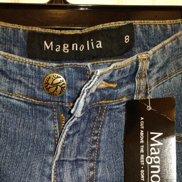 28" Magnolia jeans NWOT - Picture 4 of 7